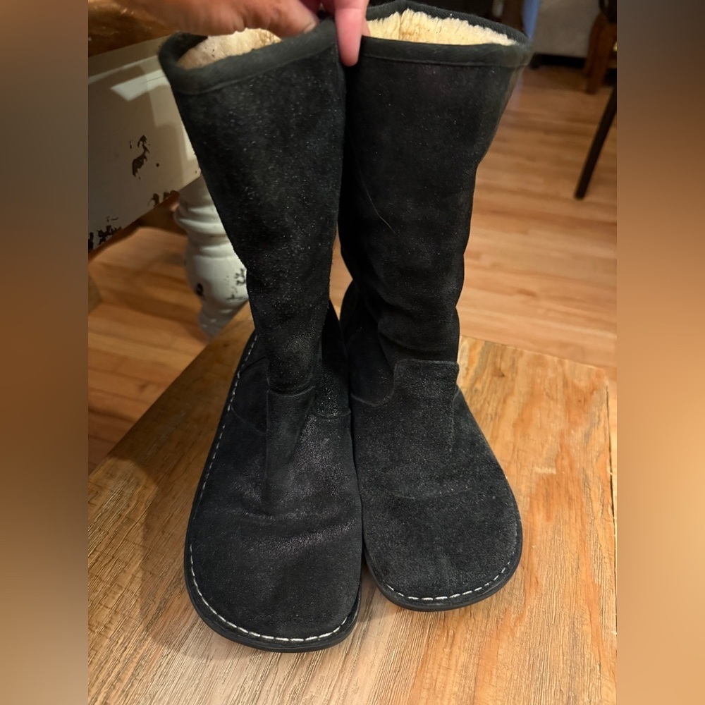 Alegria Metallic Black Suede Boots Fur Lined